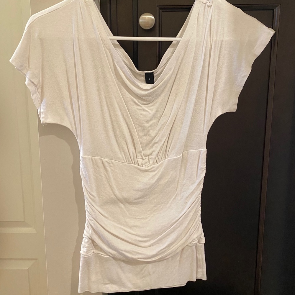 White scrunch top